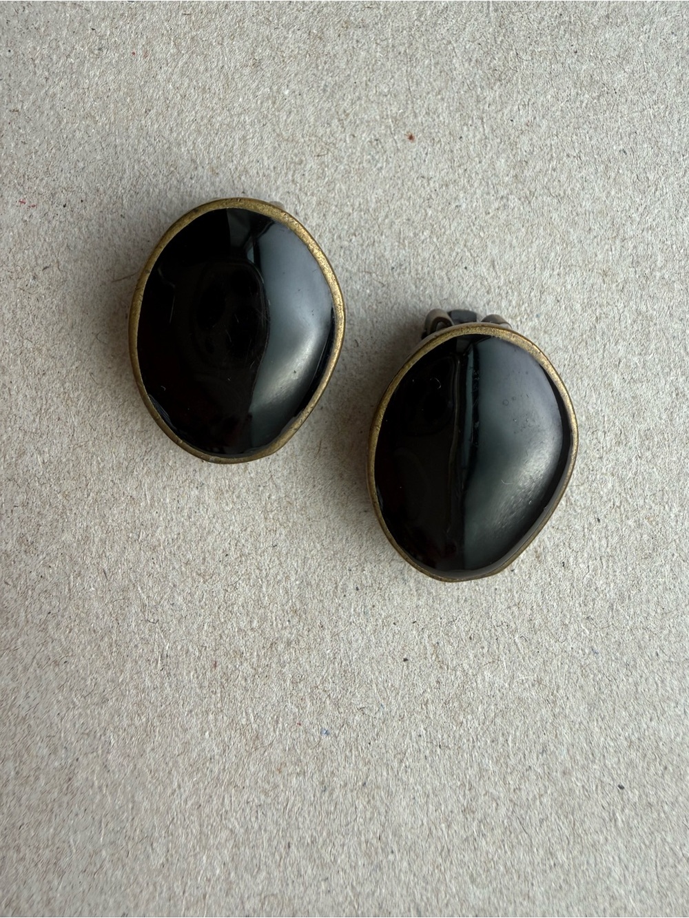 Vintage Brass Black Cabochon Oval Clip On Earrings